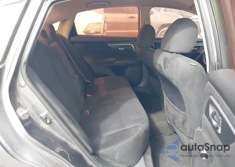 2015 Nissan Altima 2.5 S z USA, uszkodzony, nr VIN 1N4AL3AP0FN315388